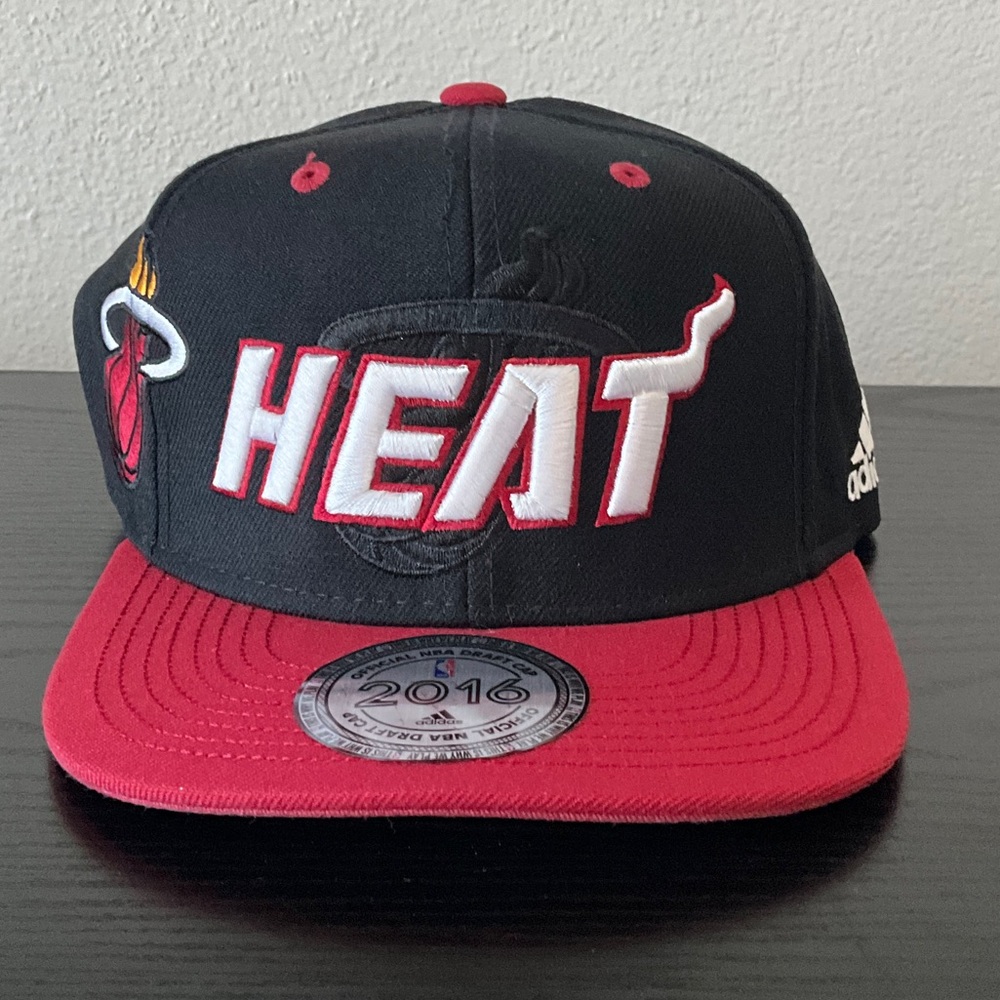 adidas Miami Heat Two-Tone Snapback Hat - Black & Red
